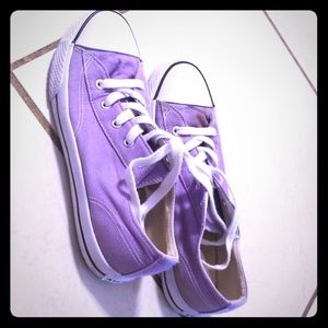 Purple air walk tennis shoes size 6 in girls